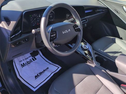 Certified 2024 Kia Niro Wind w/ Wind Preserve Package image 9