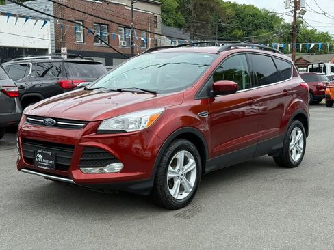 Used 2015 Ford Escape SE w/ Equipment Group 201A AWD/4WD image 3