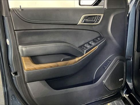 Used 2020 GMC Yukon Denali w/ Denali Premium Package image 20