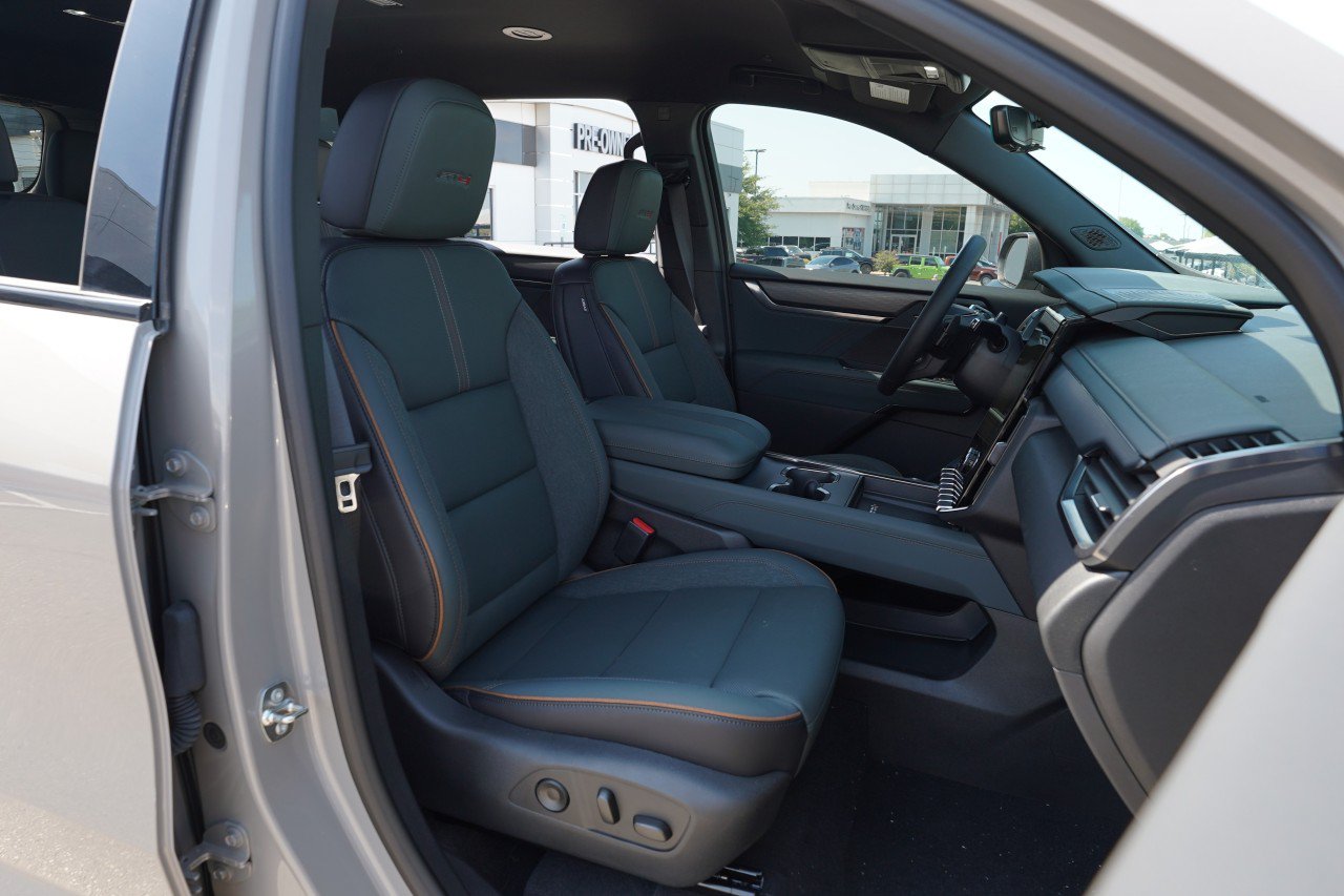 New 2026 GMC Acadia AT4 w/ Super Cruise Package AWD/4WD image 27