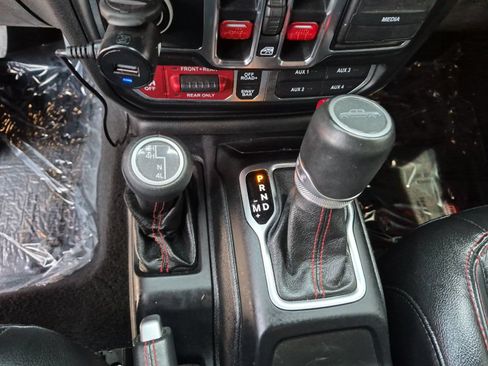 Used 2020 Jeep Gladiator Rubicon AWD/4WD image 19