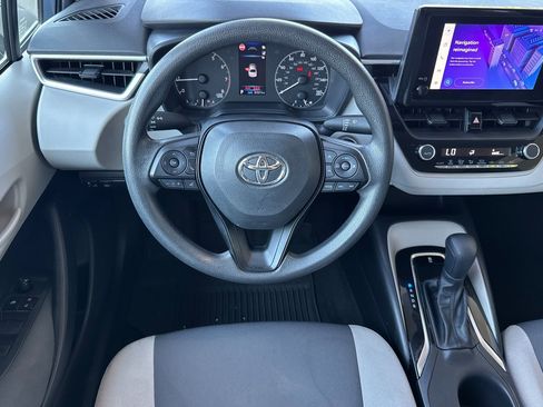 Used 2024 Toyota Corolla LE w/ LE Convenience Package FWD image 27