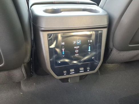 New 2026 GMC Yukon XL AT4 Ultimate image 17