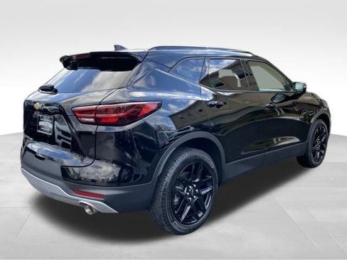 Used 2023 Chevrolet Blazer LT image 7