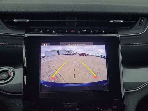 Used 2023 Jeep Grand Cherokee Altitude image 16