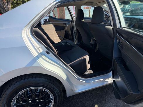 Used 2019 Toyota Corolla LE image 14