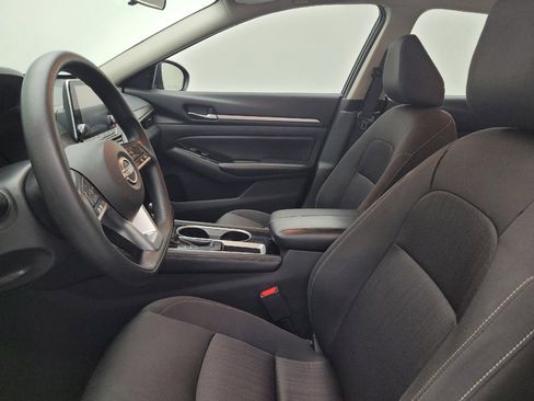 Used 2023 Nissan Altima 2.5 SV FWD image 17