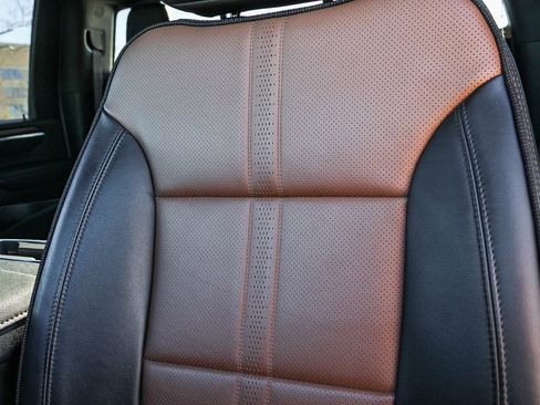 Used 2025 Chevrolet Silverado 3500 High Country w/ Technology Package image 21