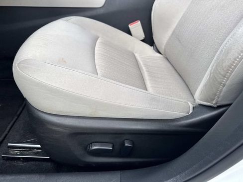 Used 2025 Nissan Altima 2.5 SV FWD image 22