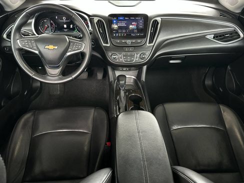 Used 2024 Chevrolet Malibu LT FWD image 12