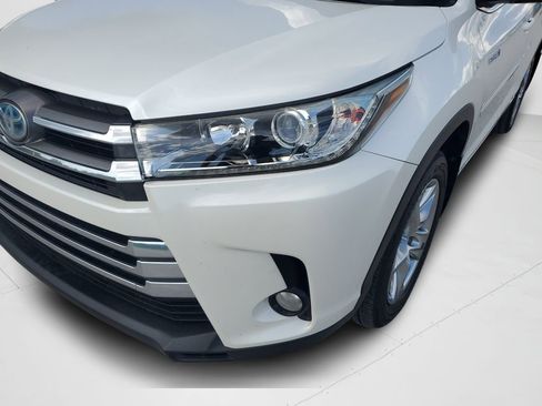 Used 2018 Toyota Highlander Limited AWD/4WD image 26
