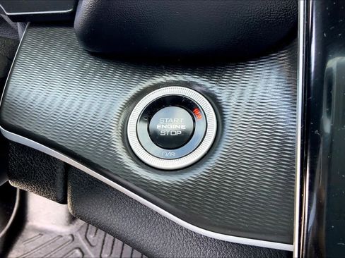 Used 2024 Jeep Grand Cherokee L Altitude image 32