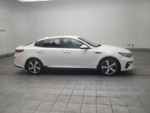 Used 2020 Kia Optima S FWD image 11