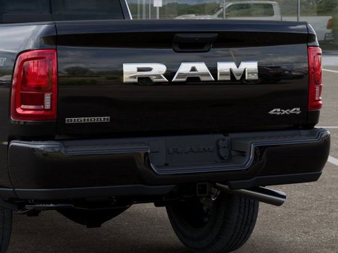 New 2026 RAM 2500 Big Horn AWD/4WD image 13