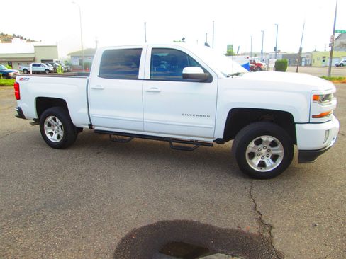 Used 2016 Chevrolet Silverado 1500 LT w/ All Star Edition image 4