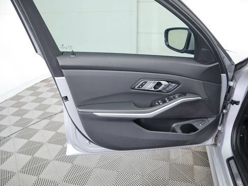 Used 2020 BMW 330i Sedan w/ Convenience Package image 25