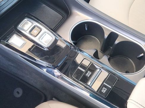 Used 2023 Hyundai Sonata SE image 16