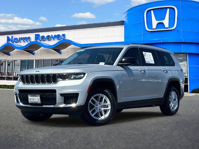 Used 2023 Jeep Grand Cherokee L Laredo RWD image 1