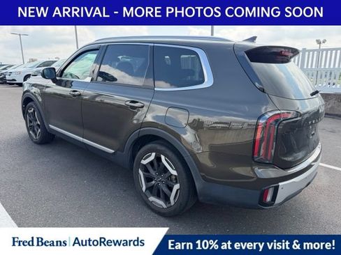 Used 2024 Kia Telluride EX FWD image 5