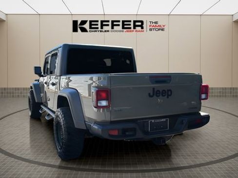 Used 2020 Jeep Gladiator Sport w/ Quick Order Package 23S AWD/4WD image 3