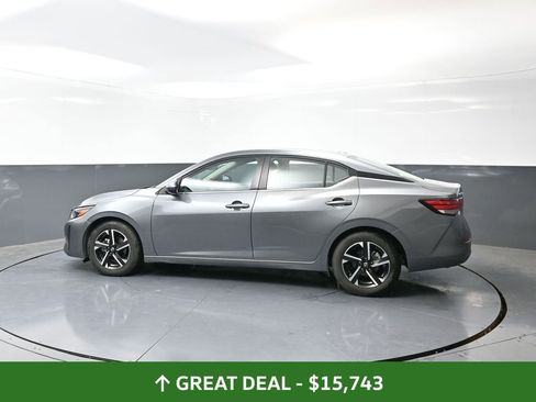 Used 2024 Nissan Sentra SV image 11