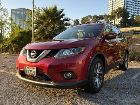 Used 2015 Nissan Rogue SL w/ SL Premium Package FWD image 1