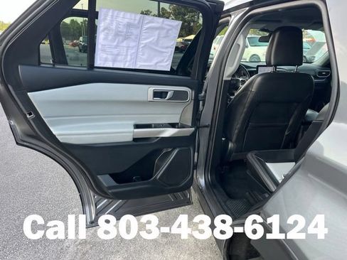 Used 2023 Ford Explorer XLT w/ Equipment Group 202A RWD image 9