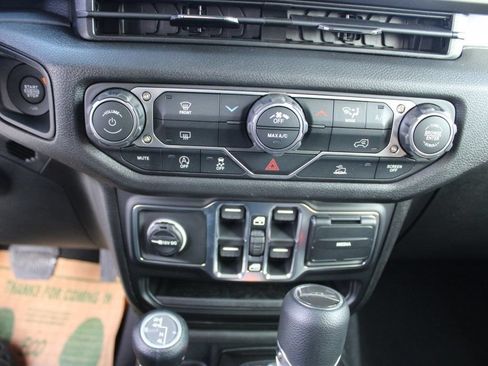 New 2026 Jeep Gladiator Sport AWD/4WD image 20