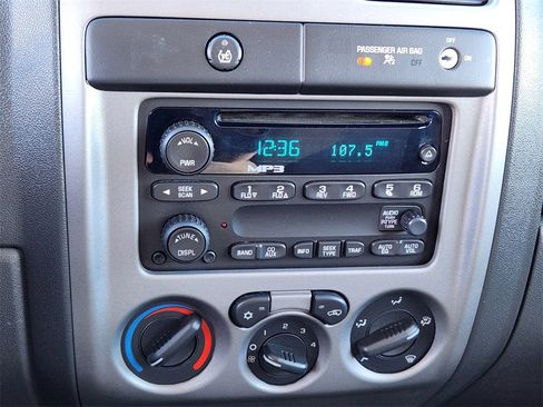 Used 2005 Chevrolet Colorado LS w/ Power Convenience Package image 19