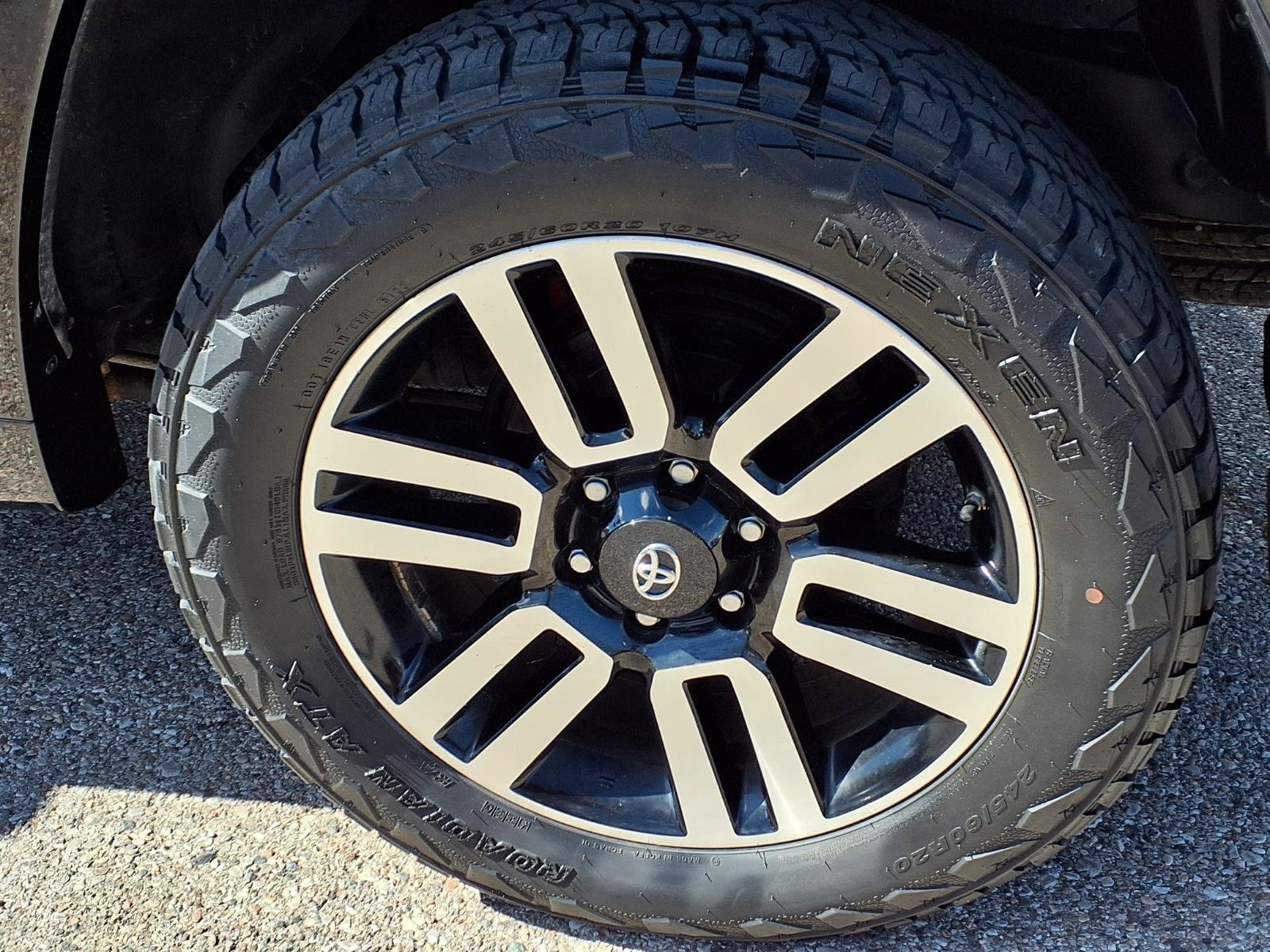 Used 2018 Toyota 4Runner Limited AWD/4WD image 8