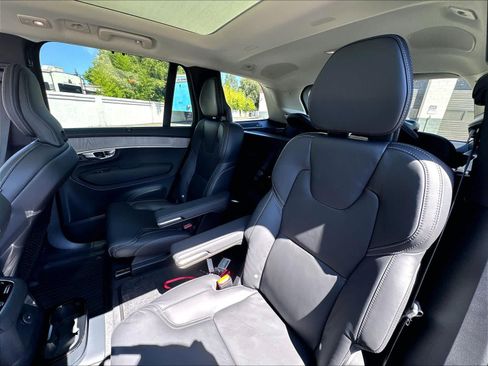 New 2026 Volvo XC90 T8 Ultra w/ Protection Package AWD/4WD image 12
