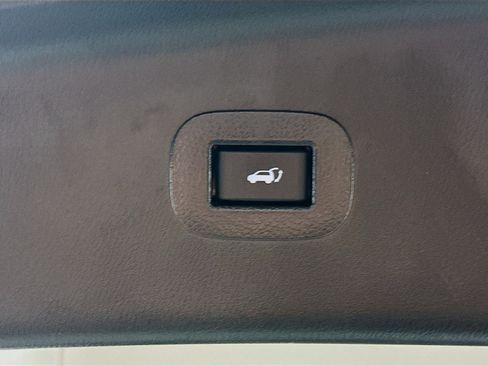 Used 2023 INFINITI QX80 Premium Select w/ Cargo Package AWD/4WD image 32