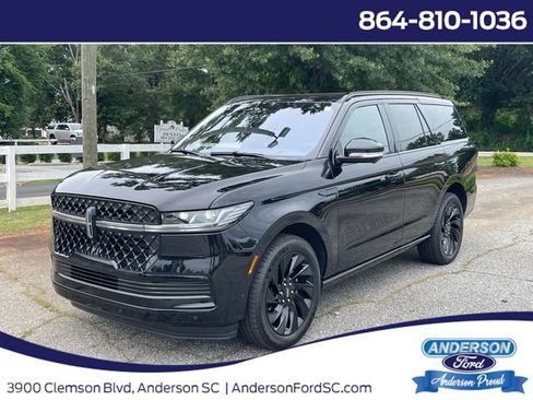 Used 2025 Lincoln Navigator Reserve w/ Jet Appearance Package AWD/4WD image 1