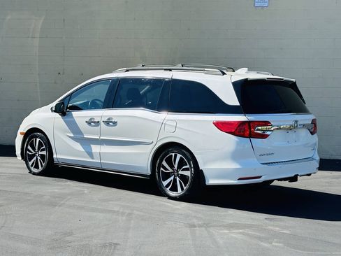 Used 2018 Honda Odyssey Elite image 5
