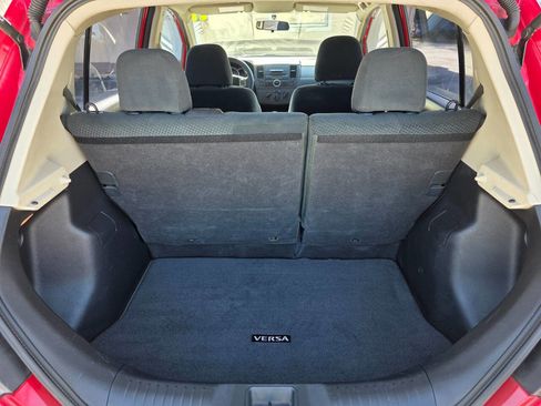 Used 2011 Nissan Versa 1.8 S w/ Plus Pkg image 10