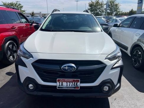Used 2024 Subaru Outback Premium AWD/4WD image 6