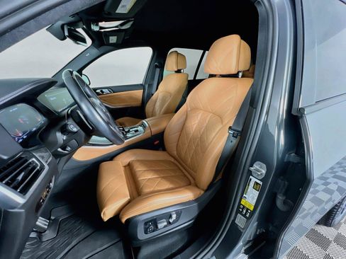 Used 2023 BMW X5 M50i w/ Climate Comfort Package AWD/4WD image 22