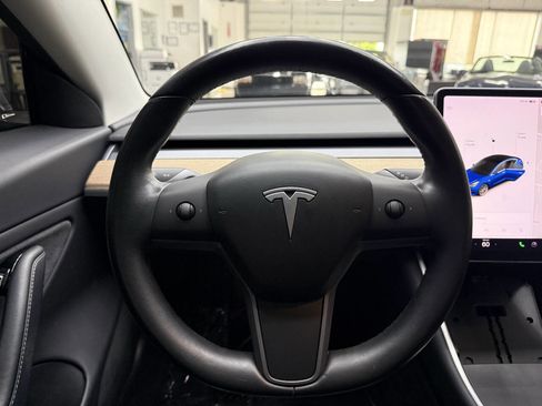 Used 2018 Tesla Model 3 AWD/4WD image 22