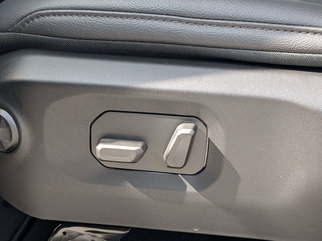 New 2026 Jeep Gladiator Sport AWD/4WD image 20