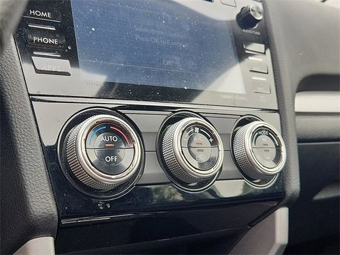 Used 2017 Subaru Forester 2.5i Premium image 16