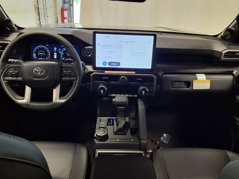 New 2026 Toyota 4Runner Limited AWD/4WD image 11