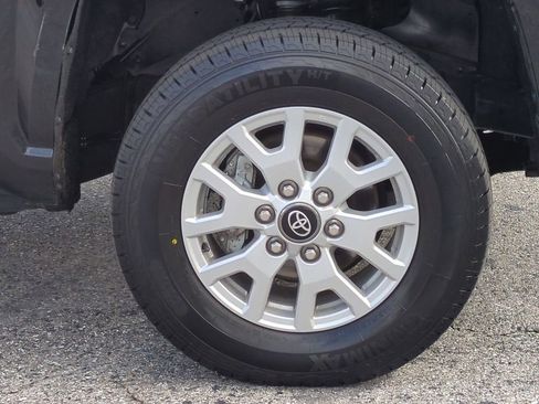 Certified 2024 Toyota Tacoma SR5 image 11