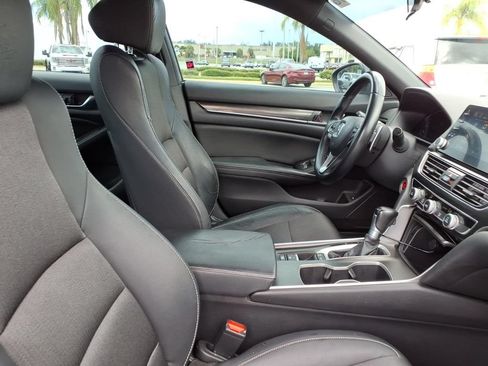 Used 2018 Honda Accord Sport image 12