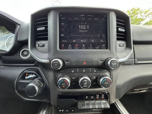 Used 2019 RAM 1500 Big Horn RWD image 12