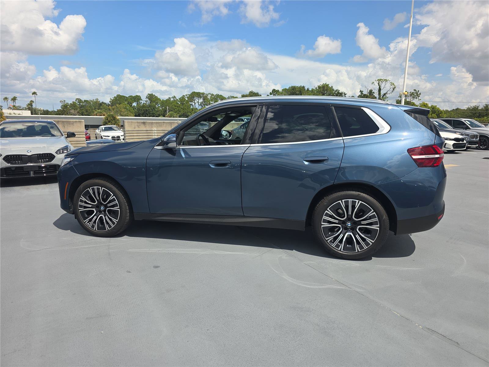 Used 2026 BMW X3 xDrive30i w/ Convenience Package AWD/4WD image 5