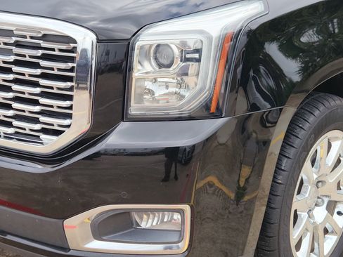 Used 2019 GMC Yukon Denali RWD image 6
