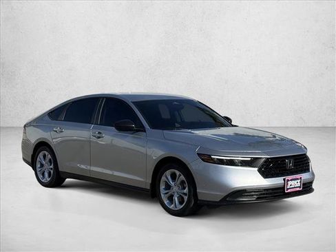 Used 2024 Honda Accord LX image 3