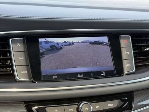 Used 2023 Buick Enclave Essence w/ Experience Buick Package AWD/4WD image 28