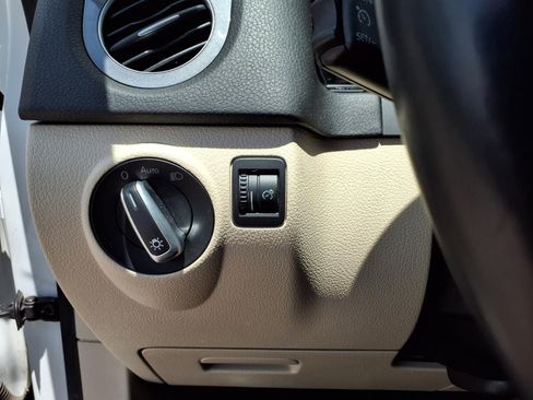 Used 2017 Volkswagen Tiguan Wolfsburg Edition FWD image 14