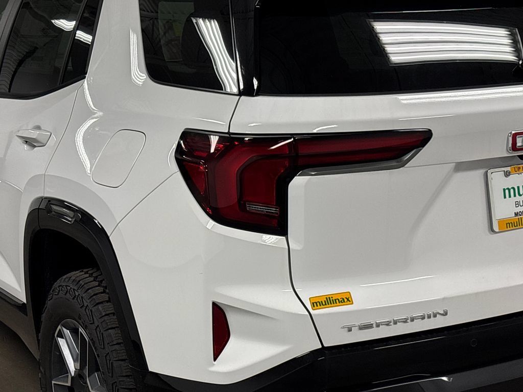 New 2026 GMC Terrain AT4 w/ Convenience Package III AWD/4WD image 14